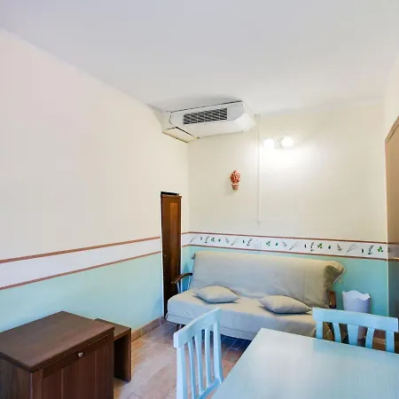 Tatil Evi Vibrant In Castiglione Del With Pool Castiglione del Lago