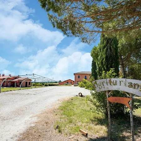 Vibrant In Castiglione Del With Pool Tatil Evi